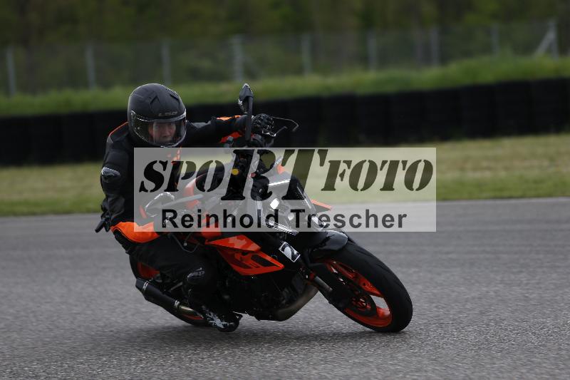 Archiv-2025/10 23.04.2025 Cornu Master School ADR/rot-rouge/20